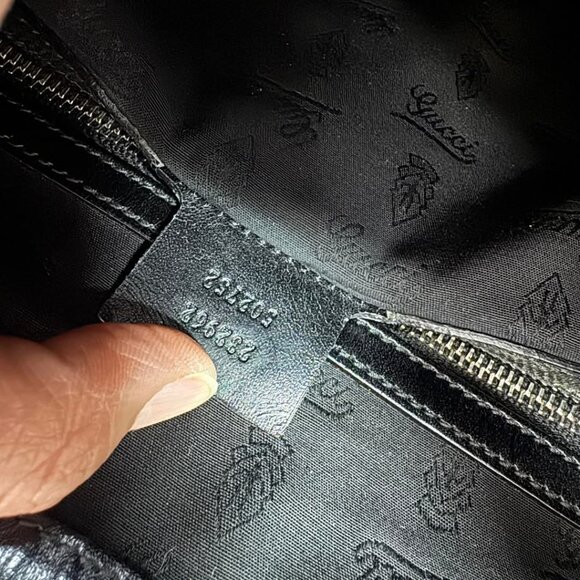 Gucci GG Leather Shoulder Bag 450-033025 - Picture 15 of 15